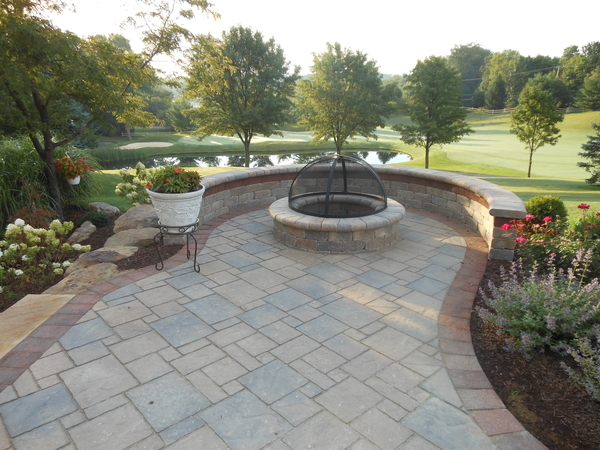 Paver patio with firepit