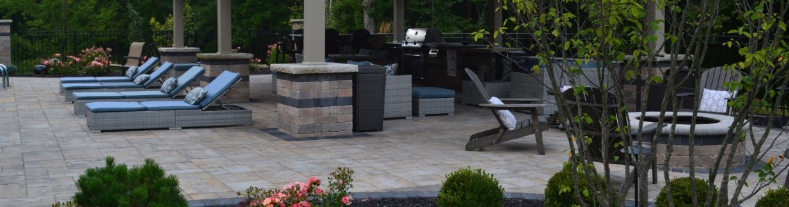 outdoor deck with tile and firepit